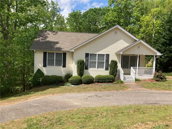 142 Cedar Springs Ln, Dahlonega, GA 30533