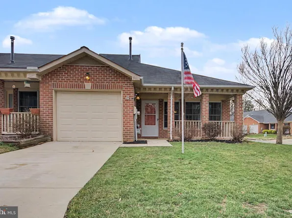 911 Yardarm Ln, Annapolis, MD 21401