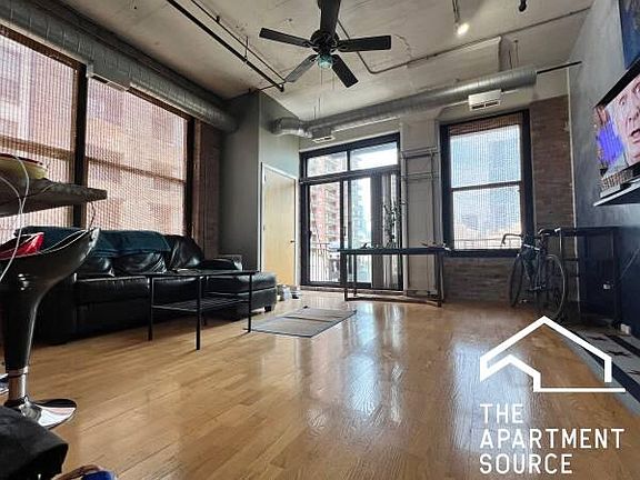 2nd image of 1516 S Wabash Ave #507F