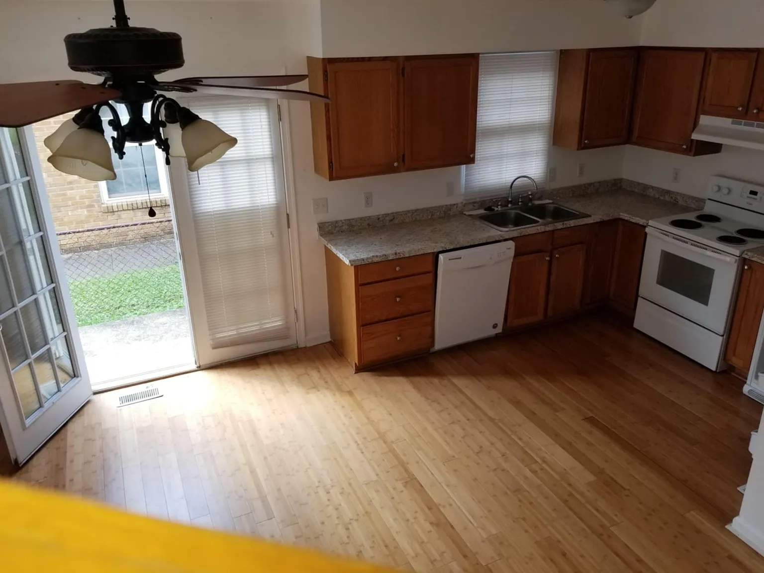5106 Venable Ave — Photo 2