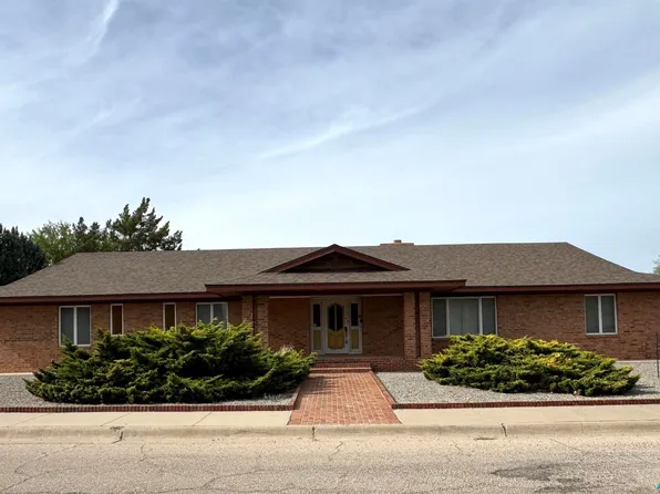 2400 Loma Dr W, Artesia, NM 88210