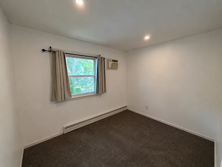 bedroom #1