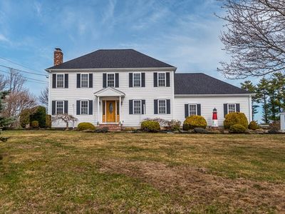 8 Heritage Dr, Berkley, MA, 02779