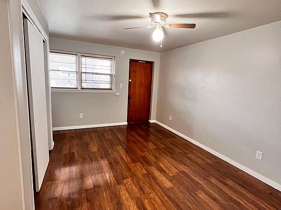 3rd image of 14 W 26th St #12