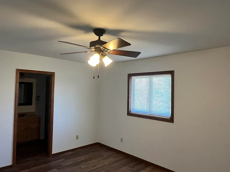 407 Foxfire Dr — Photo 5