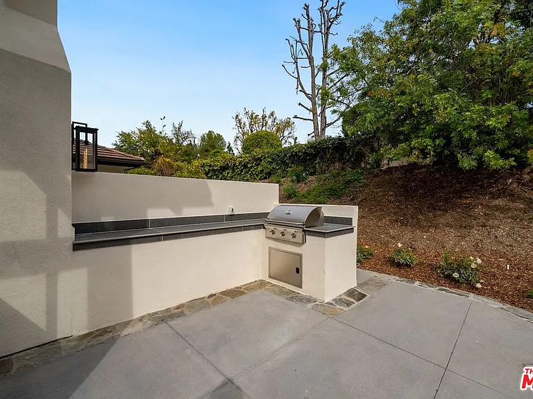 18500 Saint Moritz Dr — Photo 61