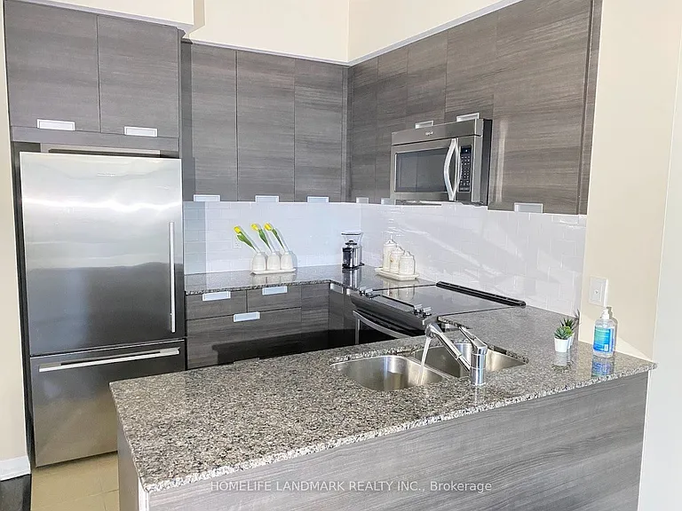 55 Eglinton Ave W #109 — Photo 5