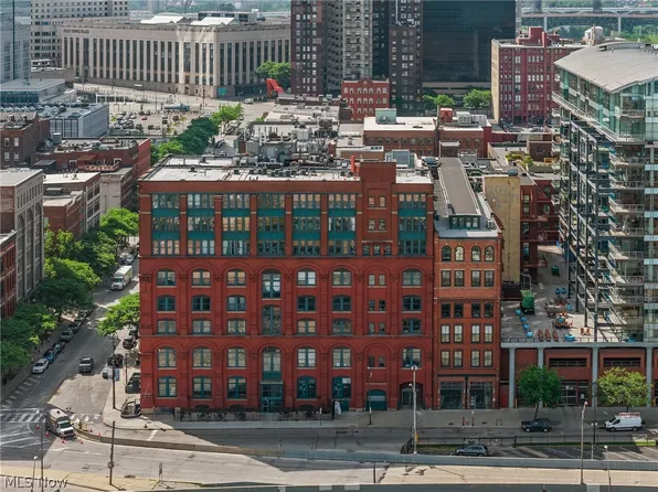 635 W Lakeside Ave APT 402, Cleveland, OH 44113