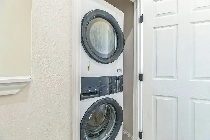 1 bed, 1300 sqft, $1,075 — Photo 4