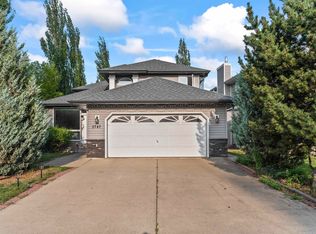 3747 30th St NW, Edmonton, AB T6T1H7