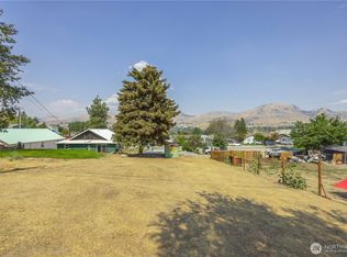 303 E Nebraska Ave, Chelan, WA 98816