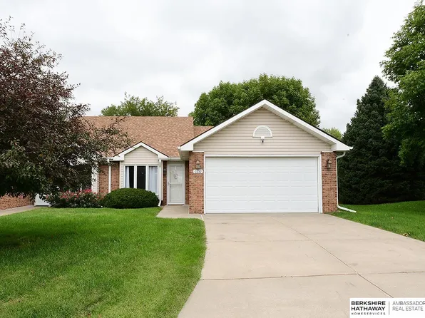 2232 Marigold Cir, Lincoln, NE 68521