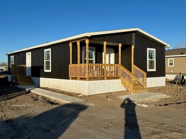 304 Paradise Ter, Bellevue, NE 68005