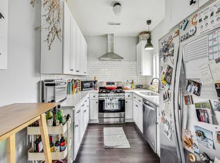 1523 W Augusta Blvd APT 3, Chicago, IL 60642
