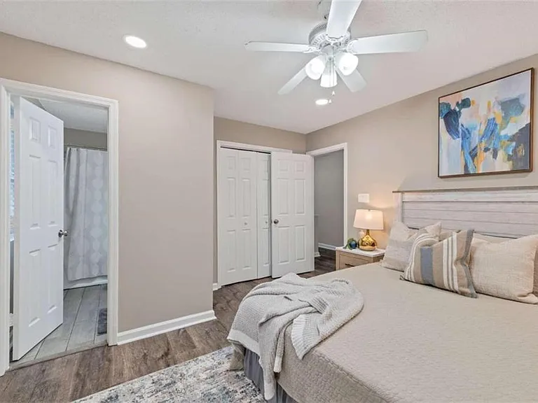 122 Bentley Pkwy — Photo 11