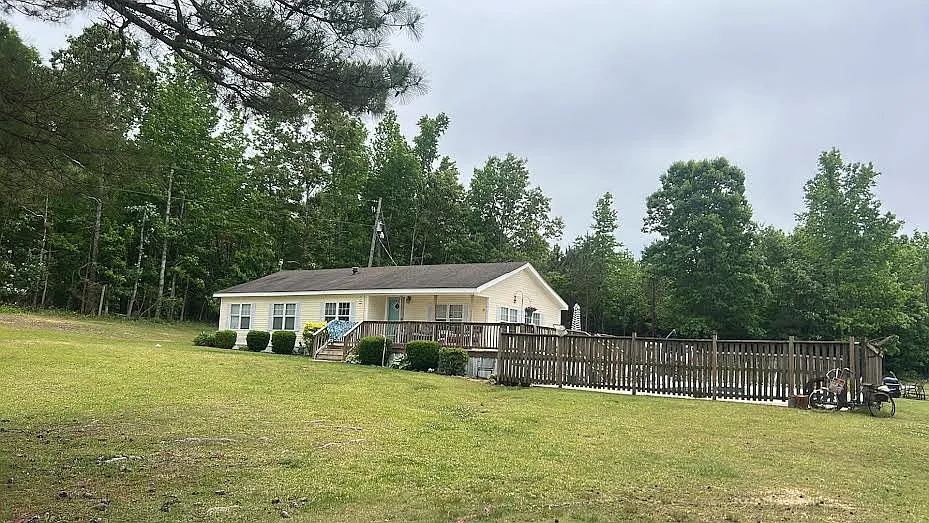 Building Photo - 1400 Highway 82
