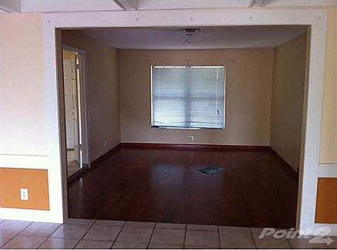 3rd image of 8208 NW 6th St