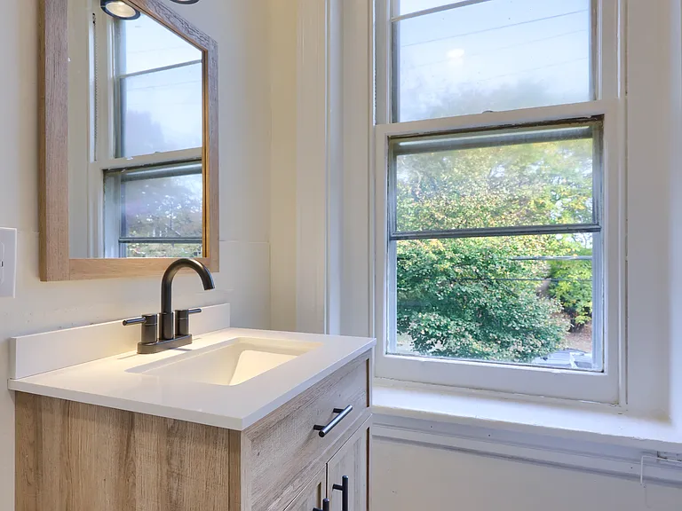 536 W James St #3 — Photo 7