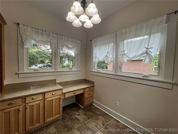4th image of 204 Oakridge Ave