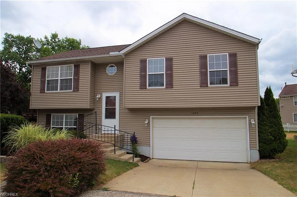 1075 Bennington Ct photo 1