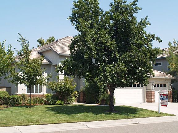 2nd image of 1193 Kingfisher Cir