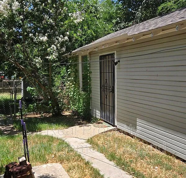 933 Gillham Rd #935 — Photo 8