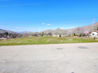 209 Lupine Dr, Sanger, CA