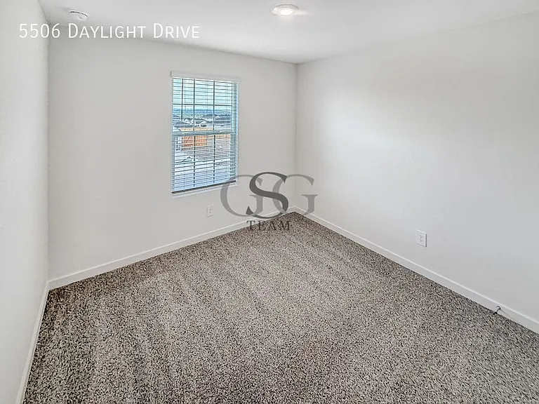 5506 Daylight Dr — Photo 6