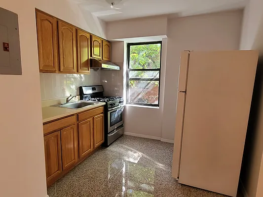 Rented by Matthew Gros-Werter, LREB  | media 14