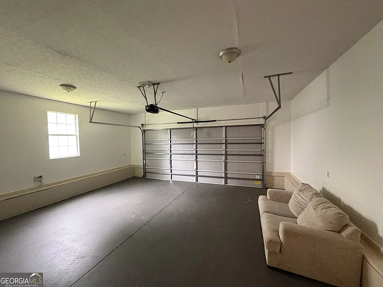 219 Fairway Dr — Photo 12