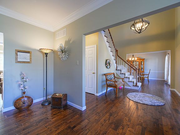 3rd image of 16846 Westglen Farms Dr