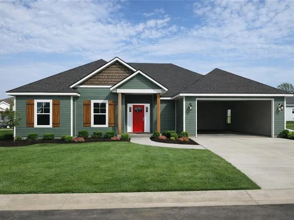 206 Constitution Ln, East Lynne, MO 64743