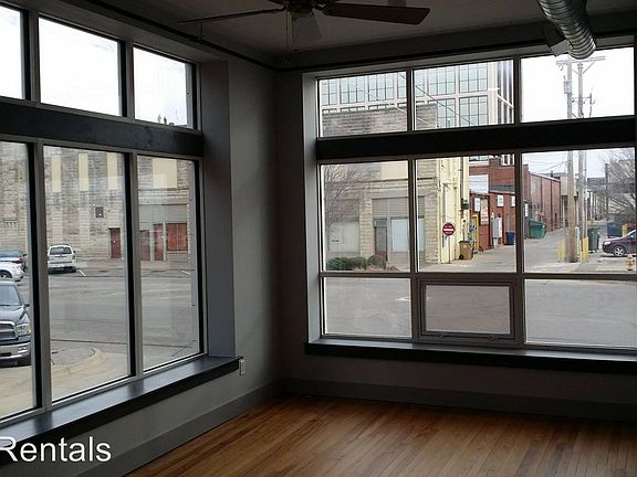 3rd image of 14 W 1st Ave APT B