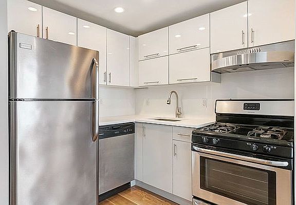 3rd image of 278 6th St APT 2G