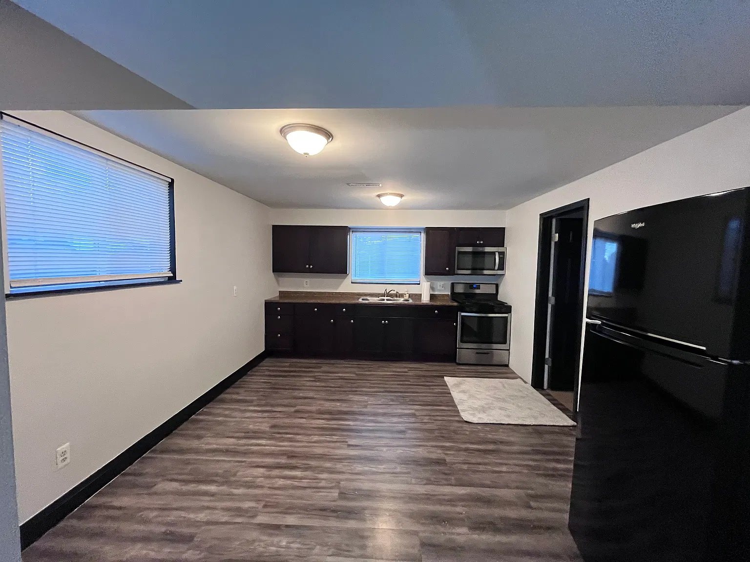 2 bed, 1.5 bath, 1100 sqft, $1,650 — Photo 4