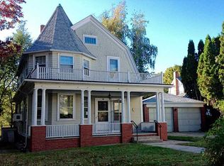 58 Quincy St, Providence, RI 02908