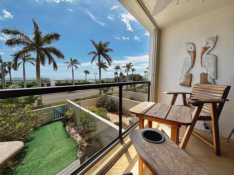 355 S Ocean Dr #106 — Photo 47