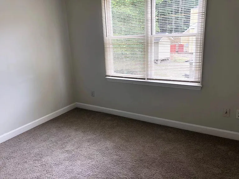 513 Brent Rd — Photo 9