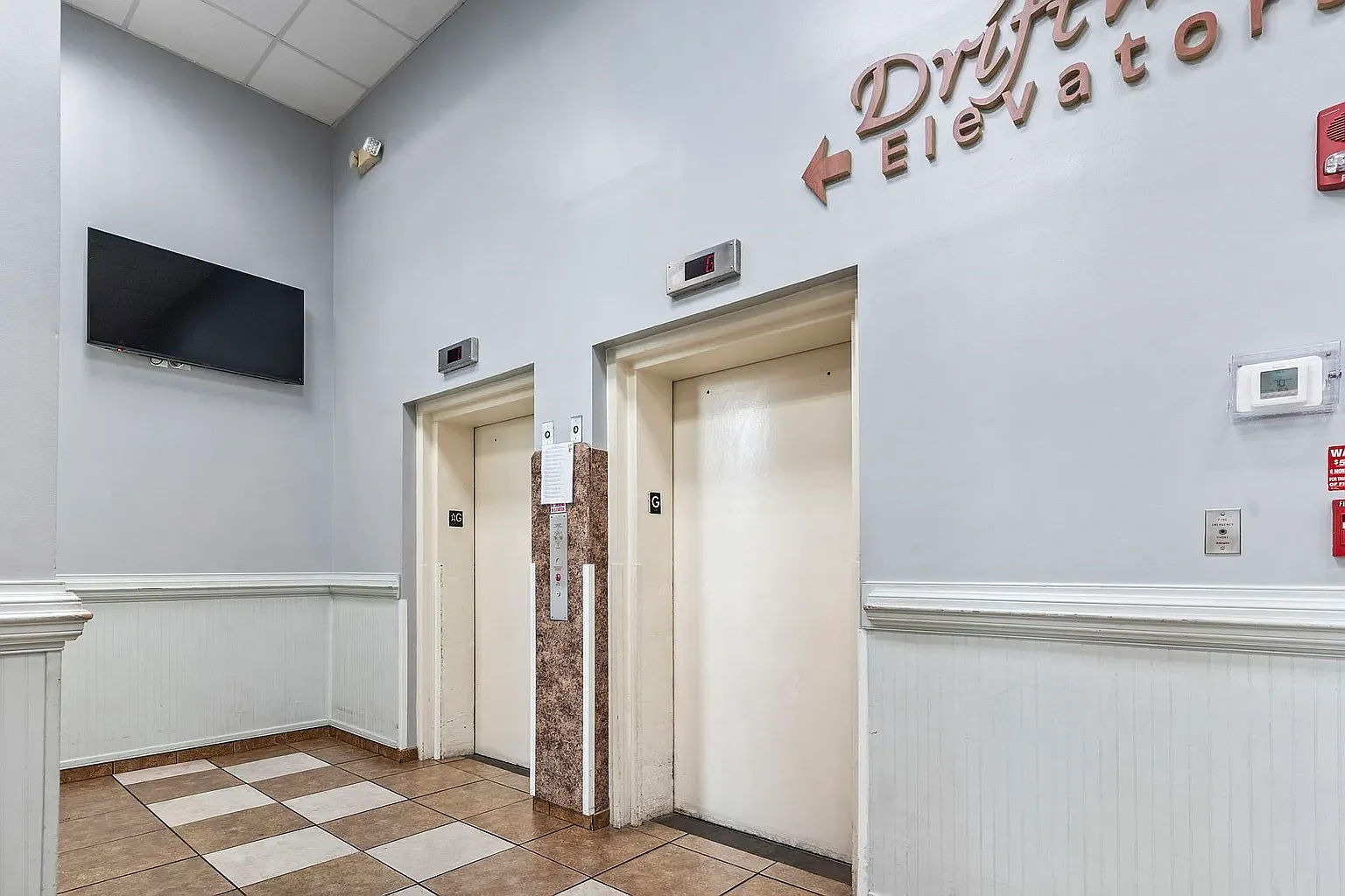 Studio, 385 sqft, $2,000 — Photo 3