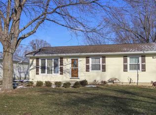 1432 Robin Rd, Waterloo, IA 50701