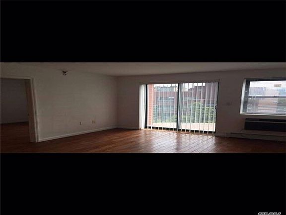3rd image of 14225 37th Ave #8A