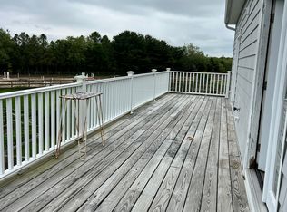 361 Deep Hole Rd, Calverton, NY 11933