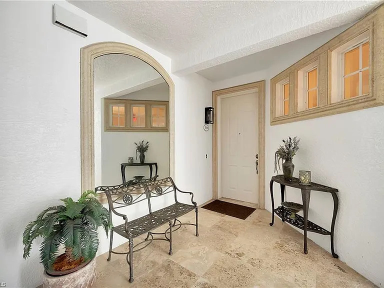 1004 5th St S #502 — Photo 37