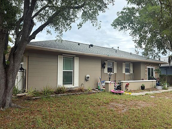 3rd image of 12555 Eddington Rd