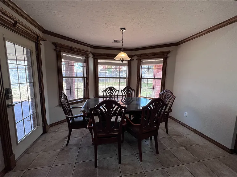 429 Daybreak Dr — Photo 11