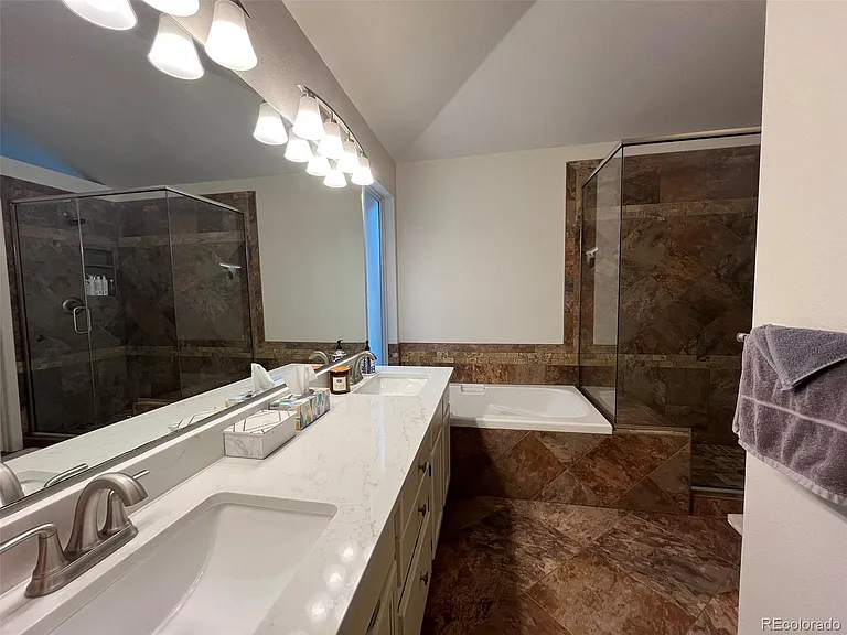 10025 Teton Ct — Photo 16