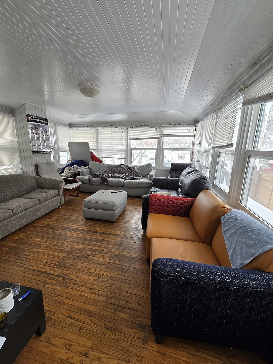 Building Photo - 9 Waterloo Ave #1