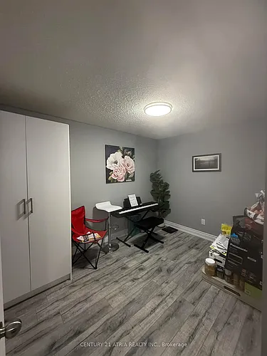 42 Ardglen Dr Photo 1