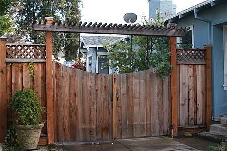 2nd image of 1186 Shasta Ave