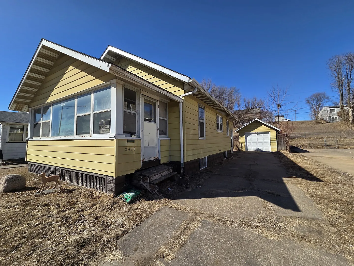 2410 Camanche Ave photo 1
